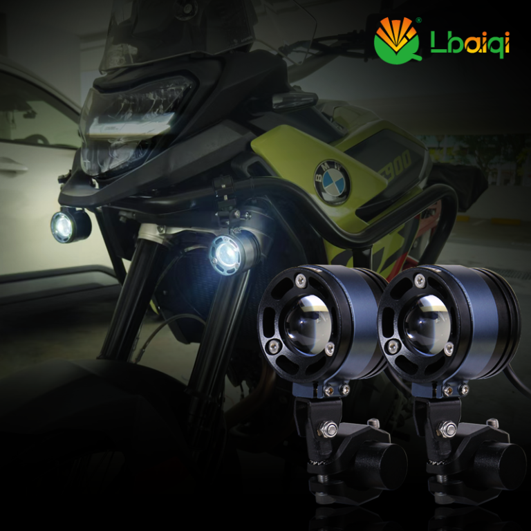 Motorcycle WITH our motorcycle auxiliary spotlight L3